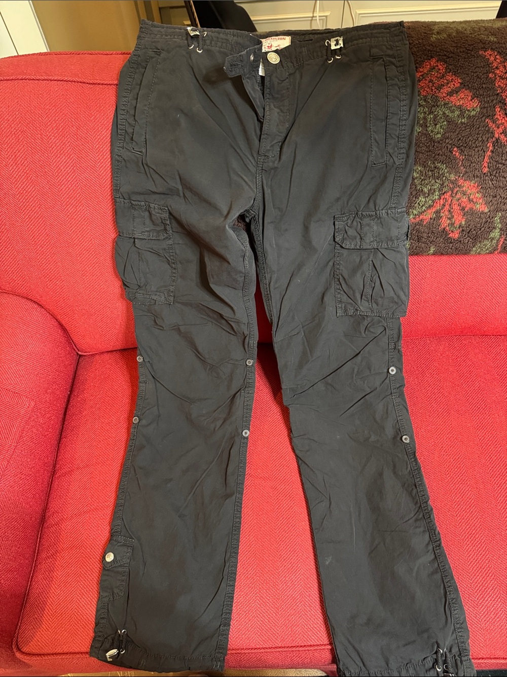 Women’s True Religion Black Cargo Pants - Versatile Utility Style